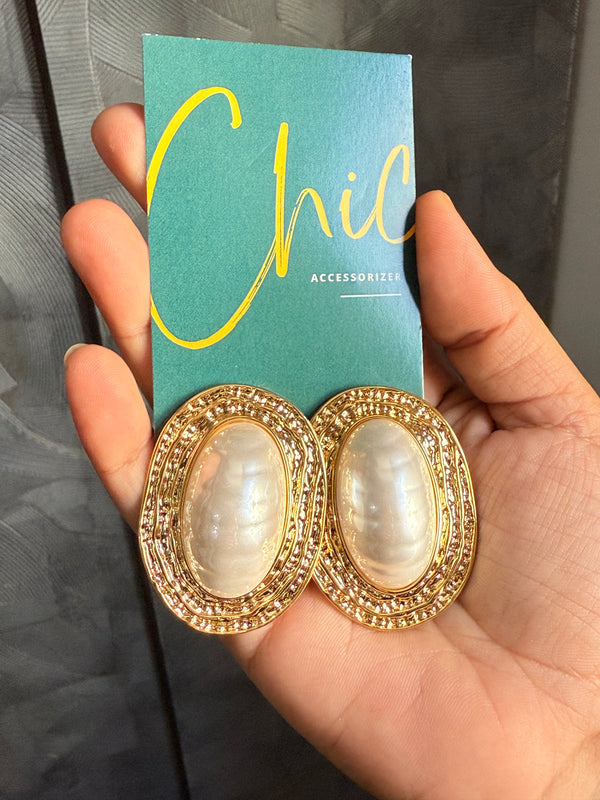 Vanya Pearl Earrings